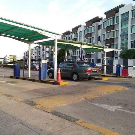 Cybercity Ph1 Near Kkia By Family Homestay Donggongon ภายนอก รูปภาพ